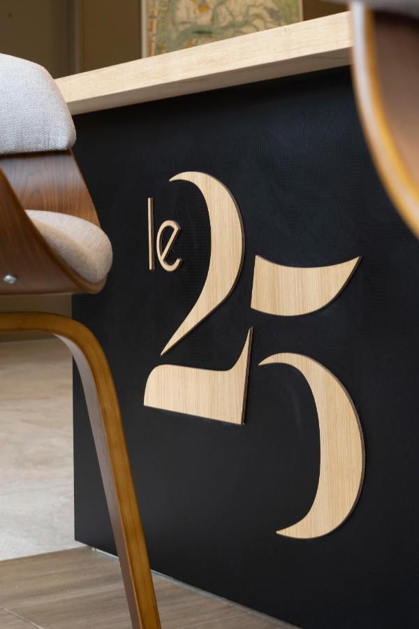 Hotel Le 25 Andernos-les-Bains Exteriör bild